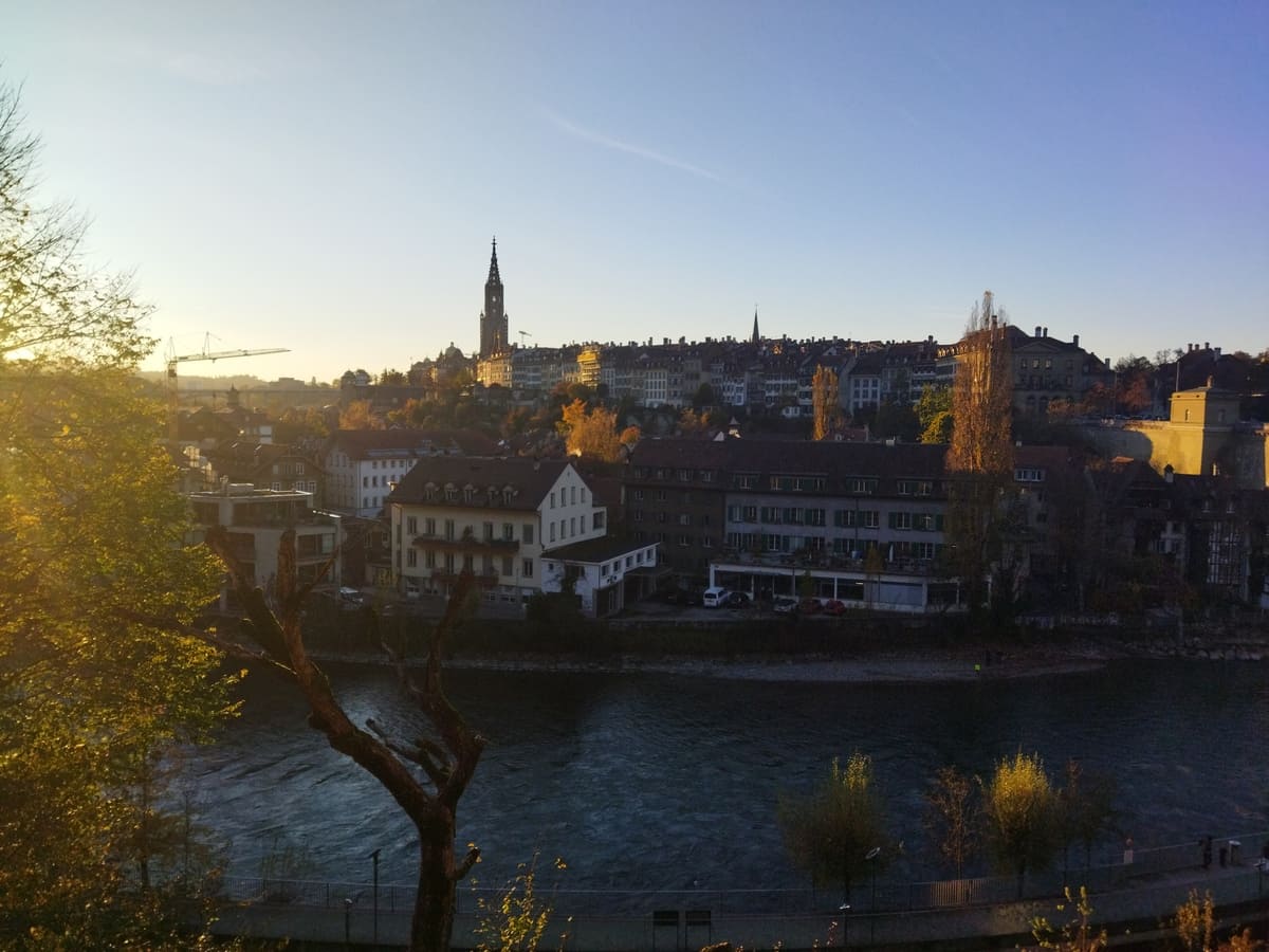 Die Aussicht von der Terrasse aus Foto: Jordan Burn